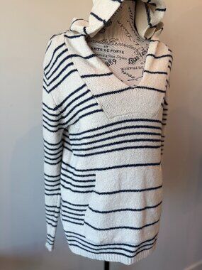 Bluenotes white and navy blue striped knit hooded sweater with front pocket